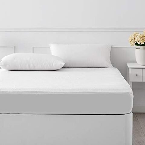Protector de colchón impermeable Pikolin Home para cama de 105 por 13,99 € (-51 %)