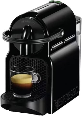 Cafetera Nespresso De'Longhi Inissia a 53,99 € (-50%): espresso diario sin complicaciones